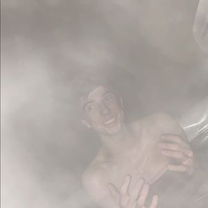 Meet your Posher, Logan